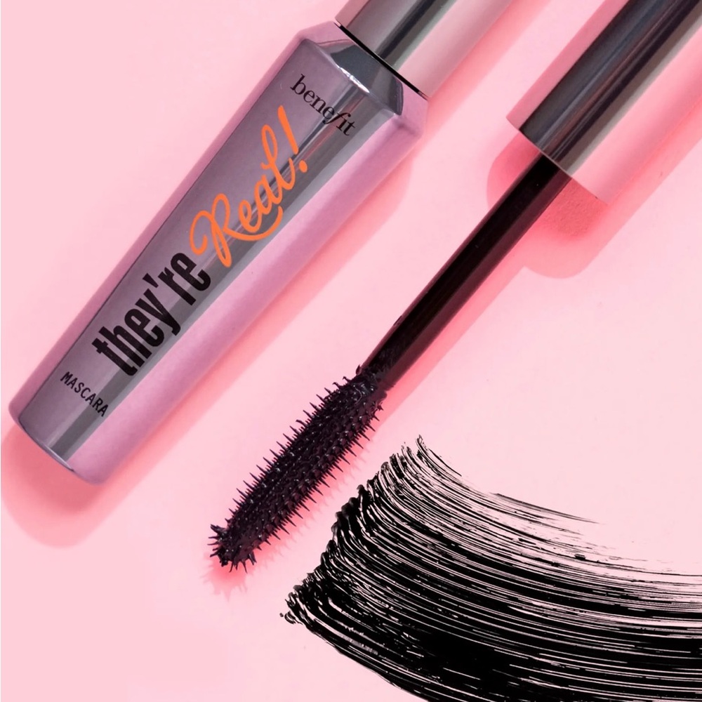 BENEFIT THEY’RE REAL! LENGTHENING MASCARA BLACK (NIB)